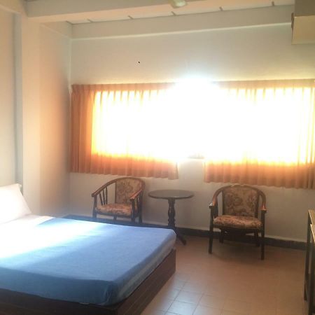 סוראט תאני Thairungruang Hotel מראה חיצוני תמונה