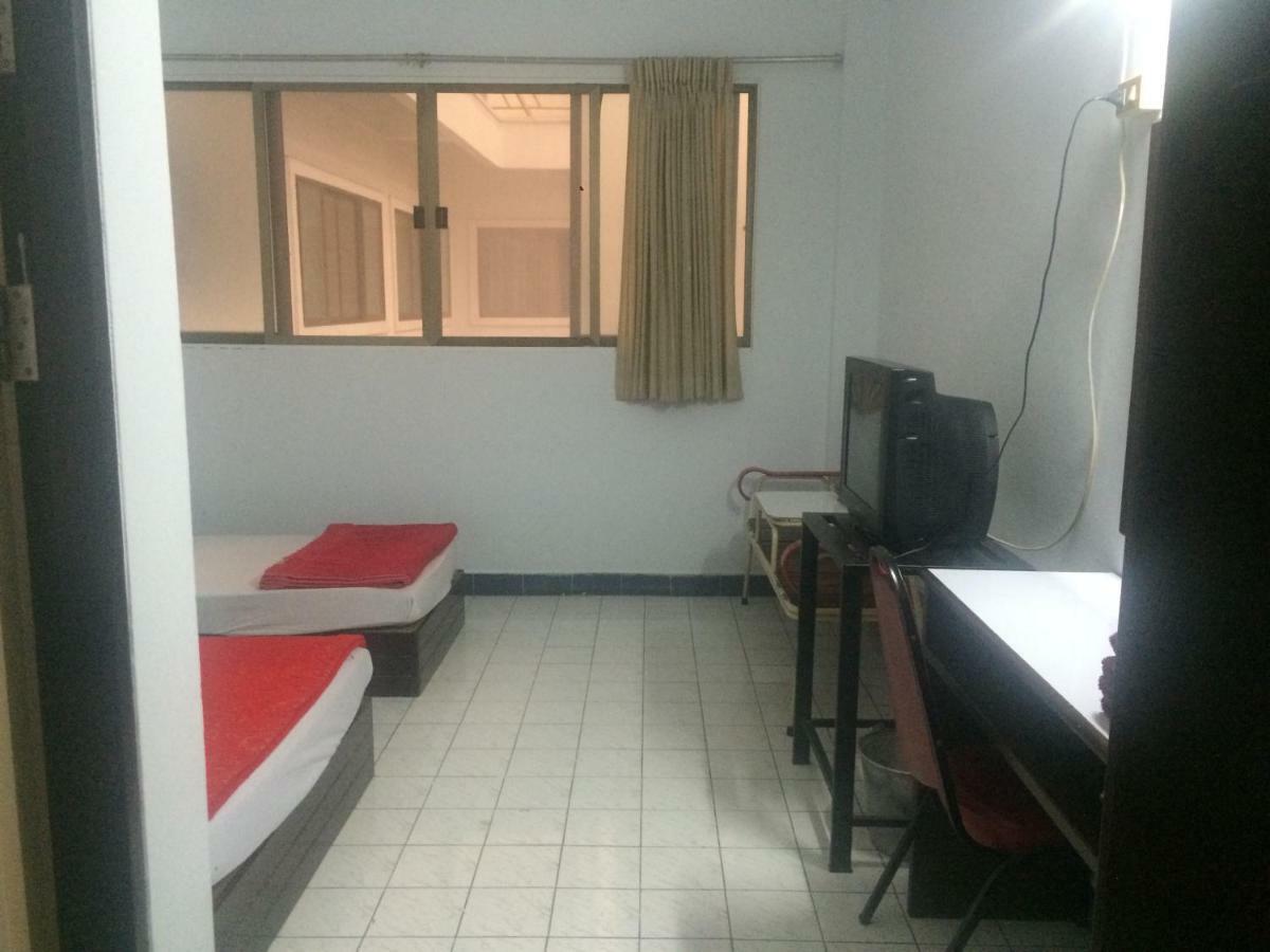 סוראט תאני Thairungruang Hotel מראה חיצוני תמונה