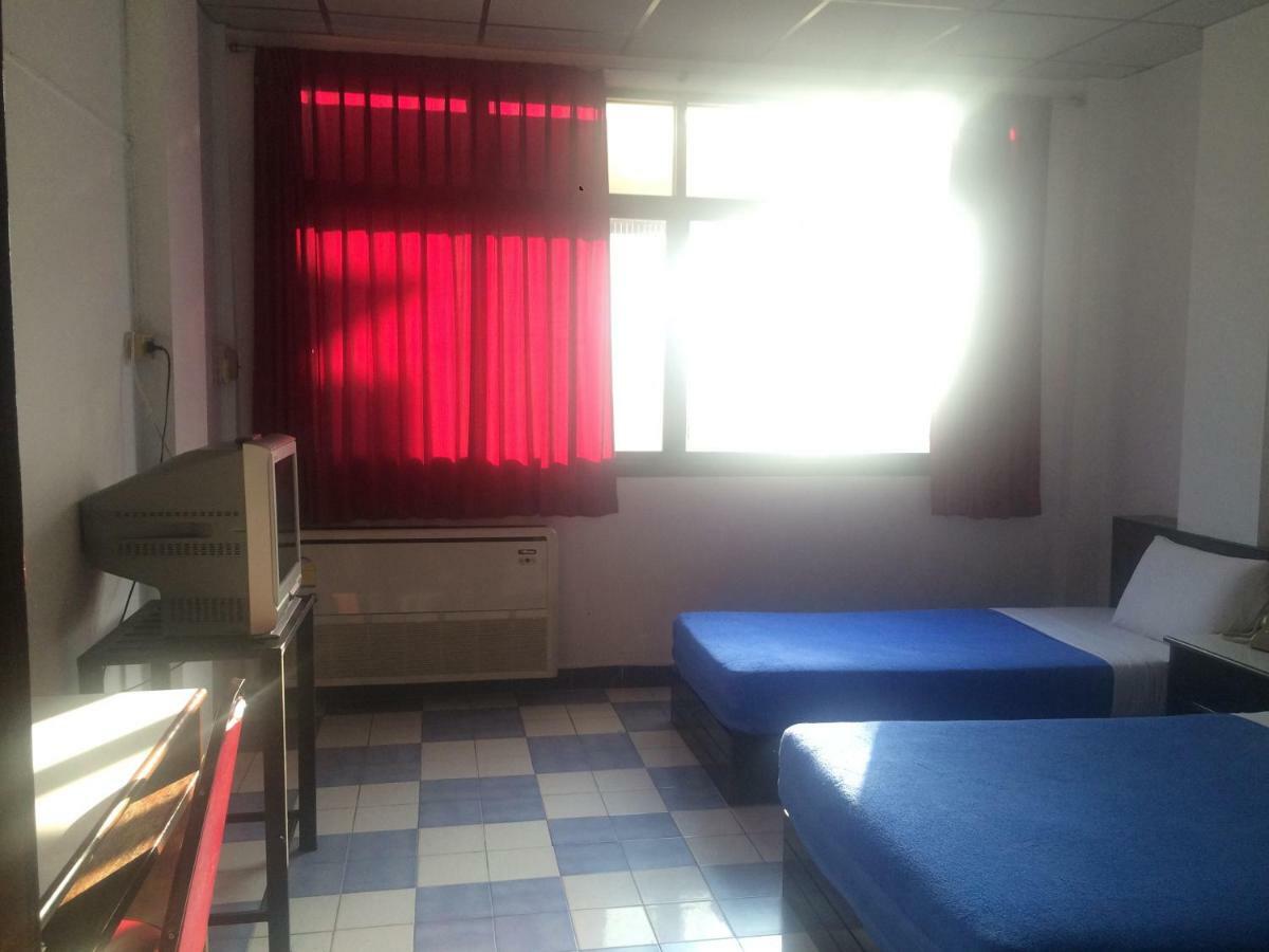 סוראט תאני Thairungruang Hotel מראה חיצוני תמונה