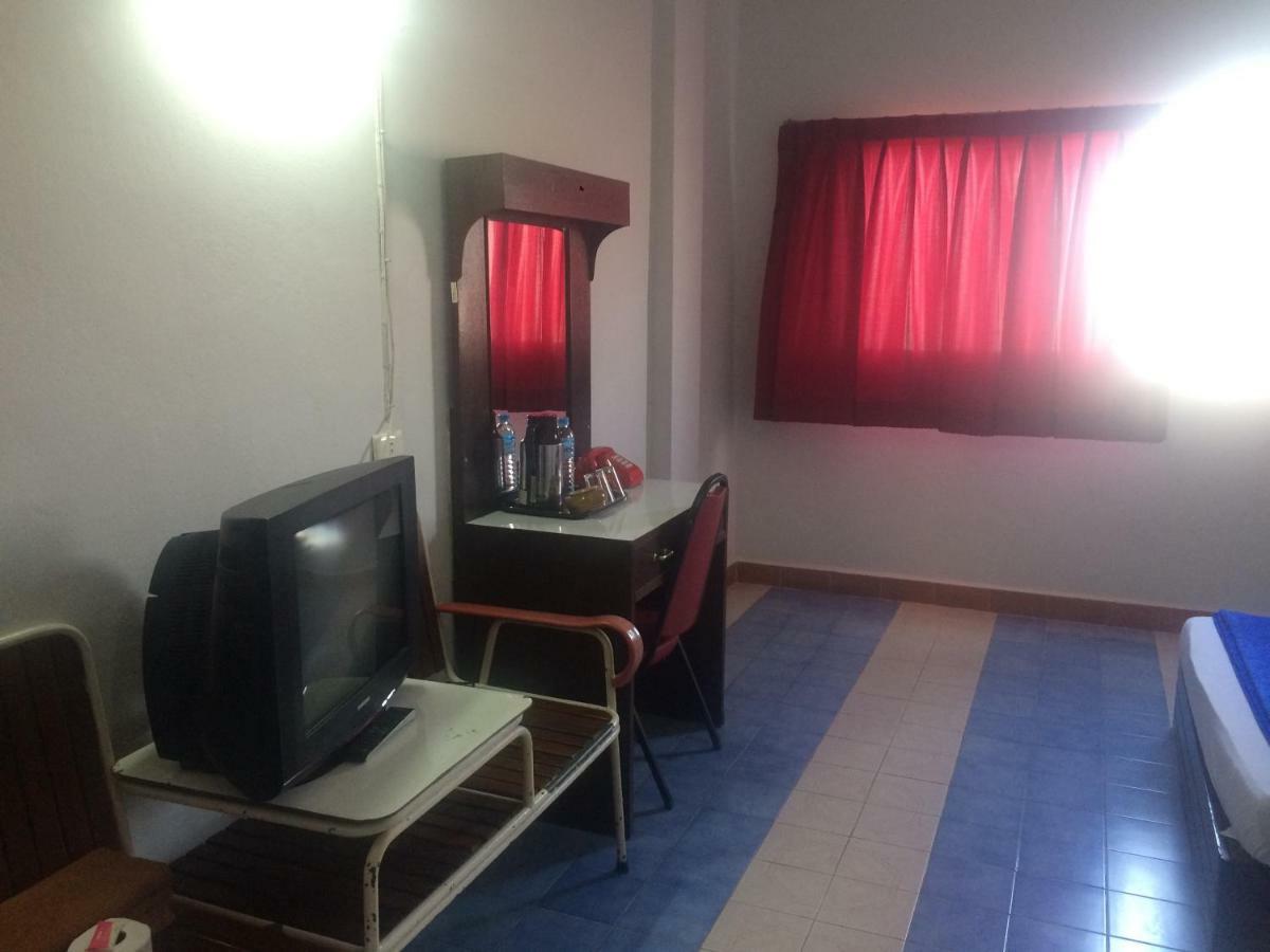 סוראט תאני Thairungruang Hotel מראה חיצוני תמונה