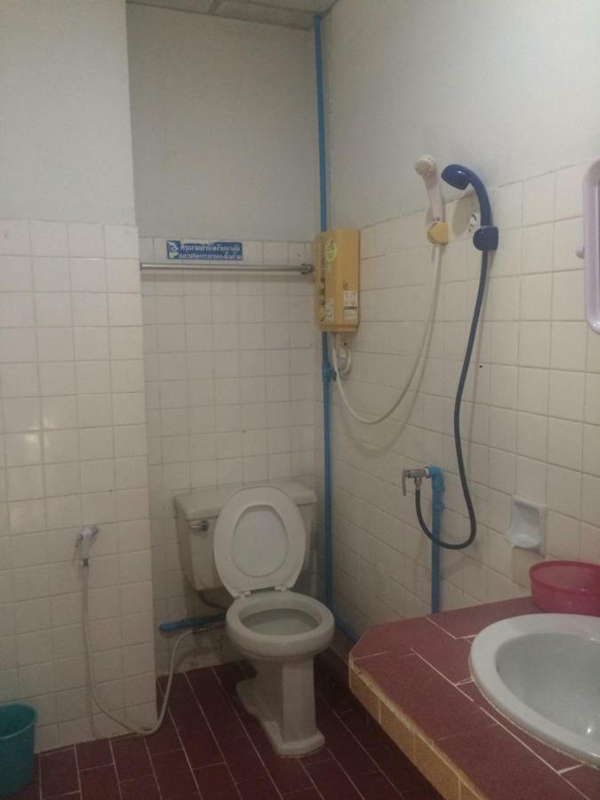 סוראט תאני Thairungruang Hotel מראה חיצוני תמונה