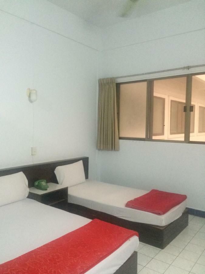 סוראט תאני Thairungruang Hotel מראה חיצוני תמונה