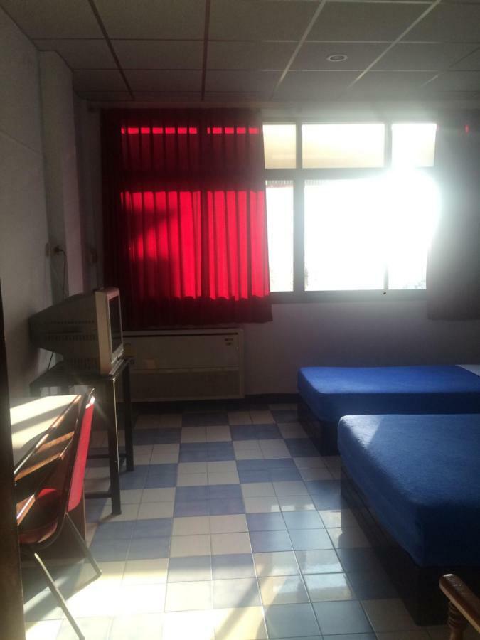 סוראט תאני Thairungruang Hotel מראה חיצוני תמונה