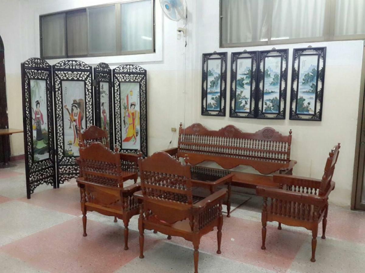 סוראט תאני Thairungruang Hotel מראה חיצוני תמונה